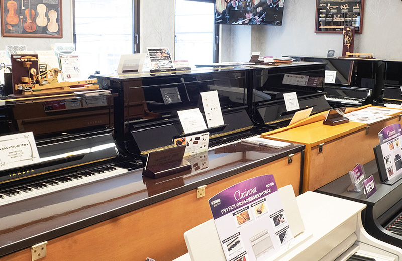 山響楽器店　中山店　ピアノ展示 写真